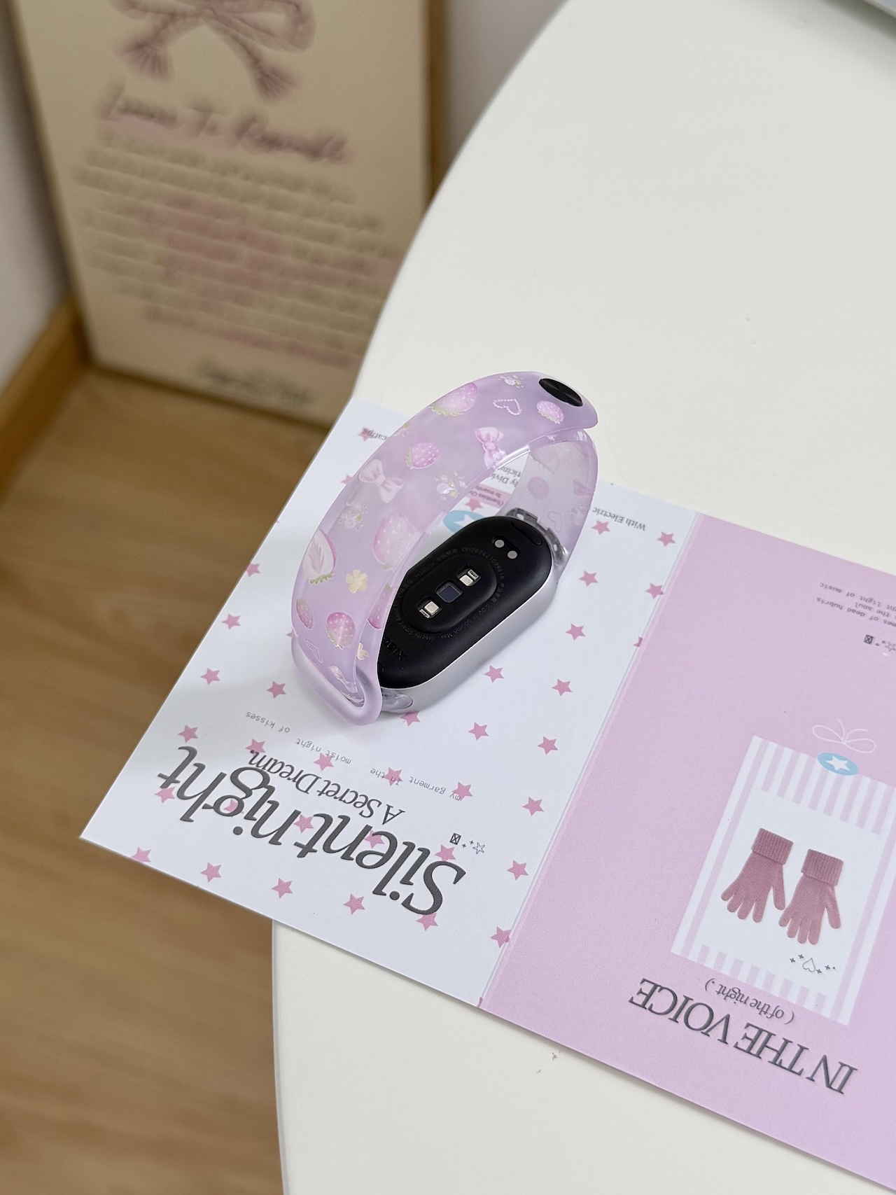 Cute Honeybee Flower Pattern S - Google Pixel 8A 评论和价格